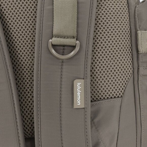 Lululemon Wunderlust Backpack 25L Green Grey - Picture 9 of 16